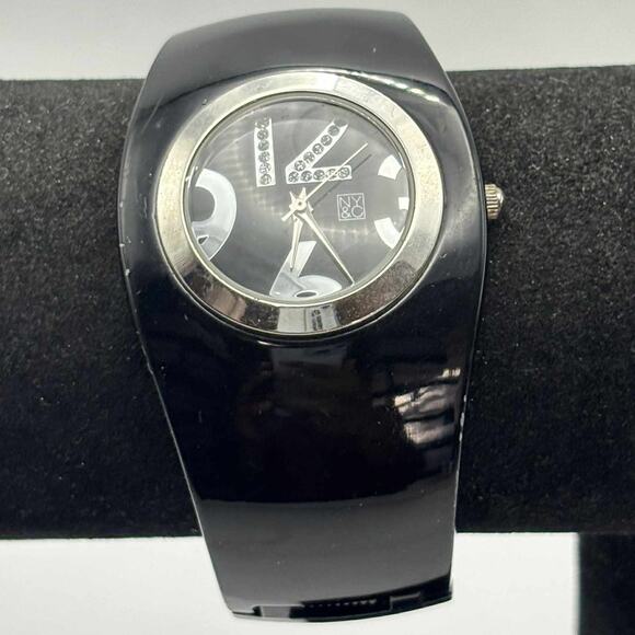 Black NY&C Cuff Watch - Picture 1 of 5